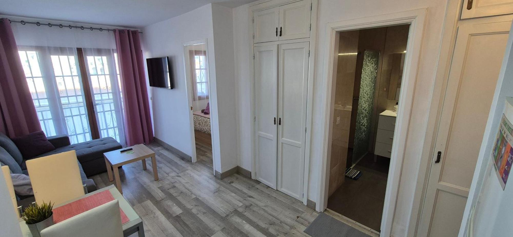 Nice Apartment With Heating Pool. 아데제 외부 사진